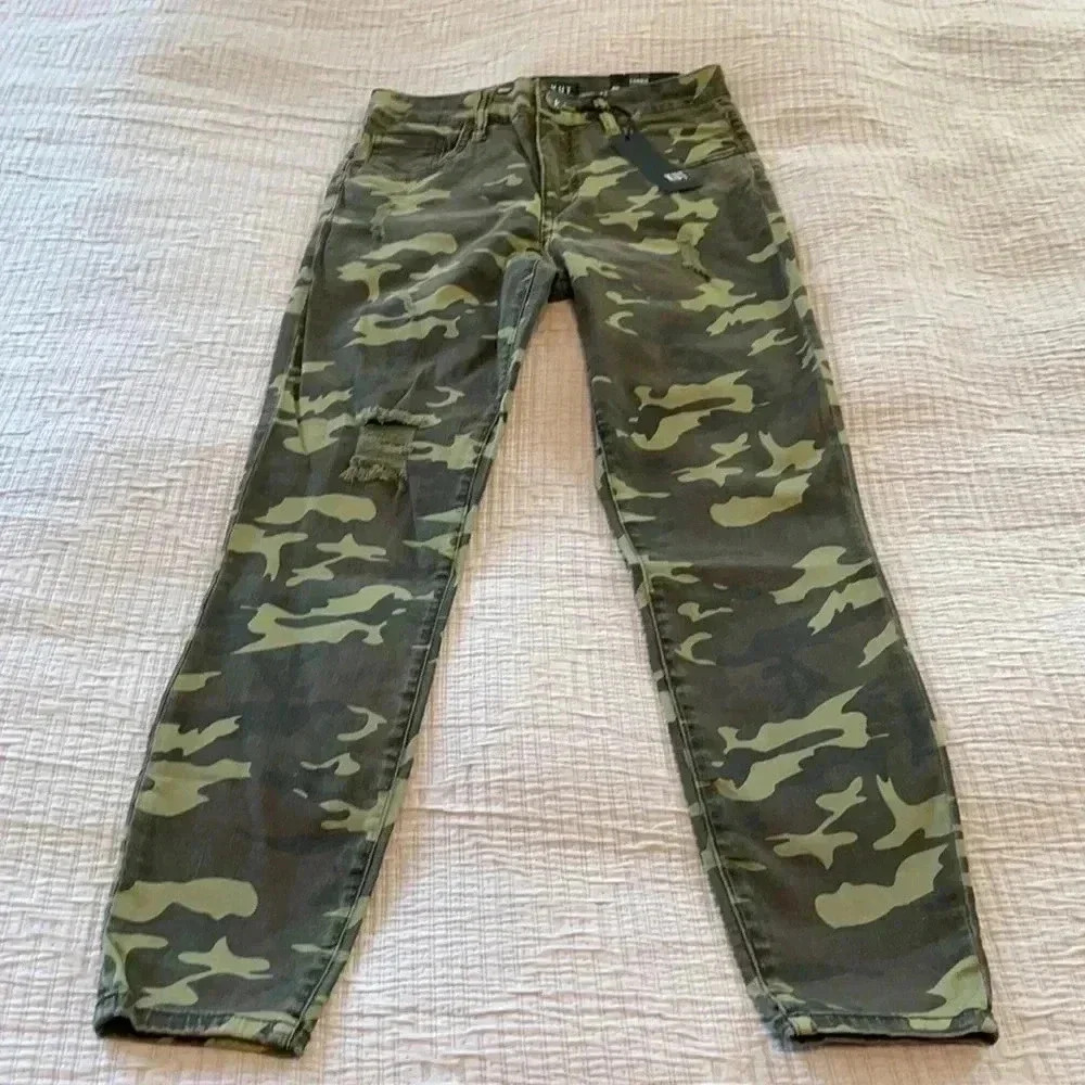 3 for 30$ Kut from the Kloth skinny jeans. NWT
